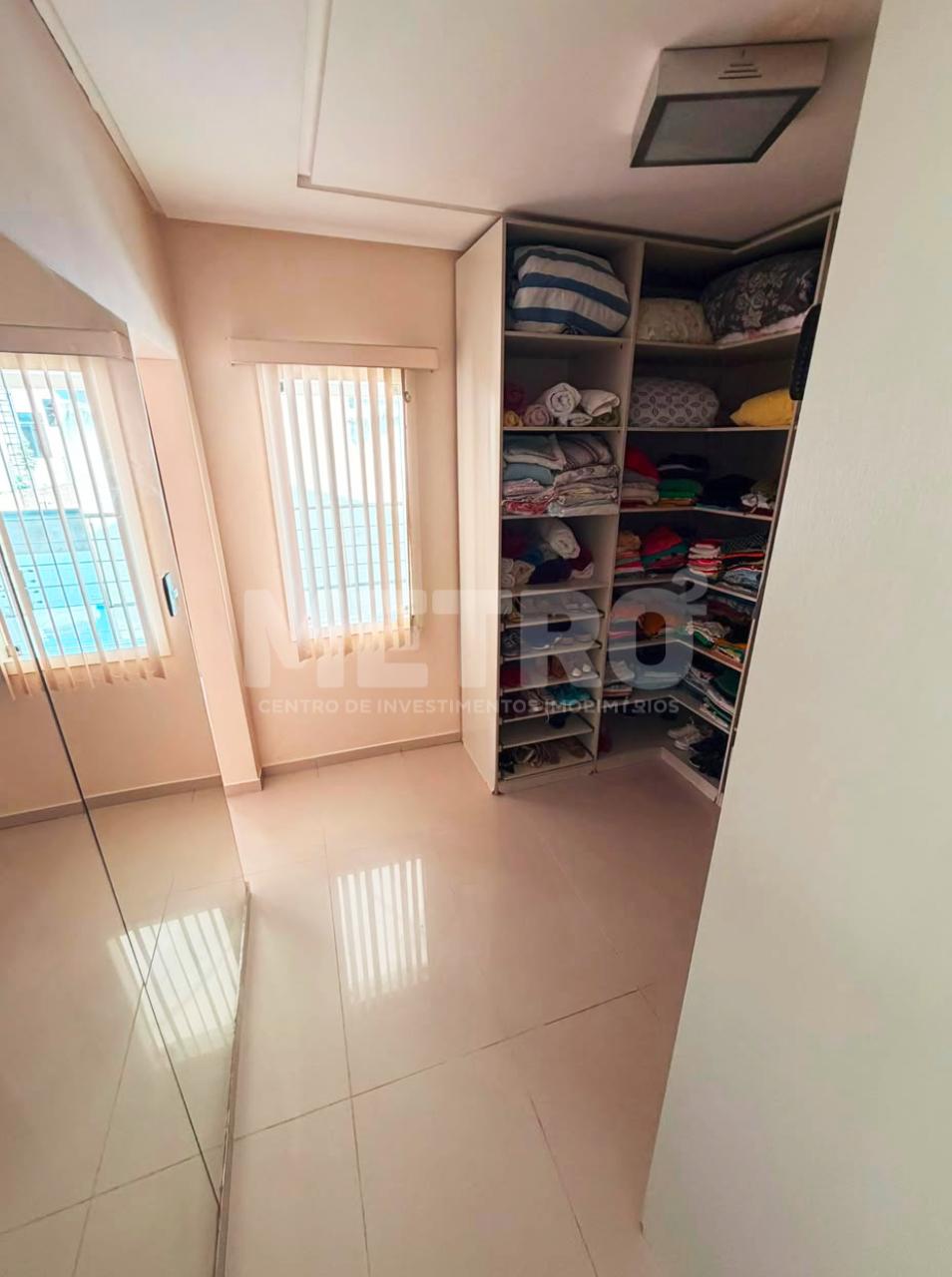 Casa, 2 quartos, 380 m² - Foto 13