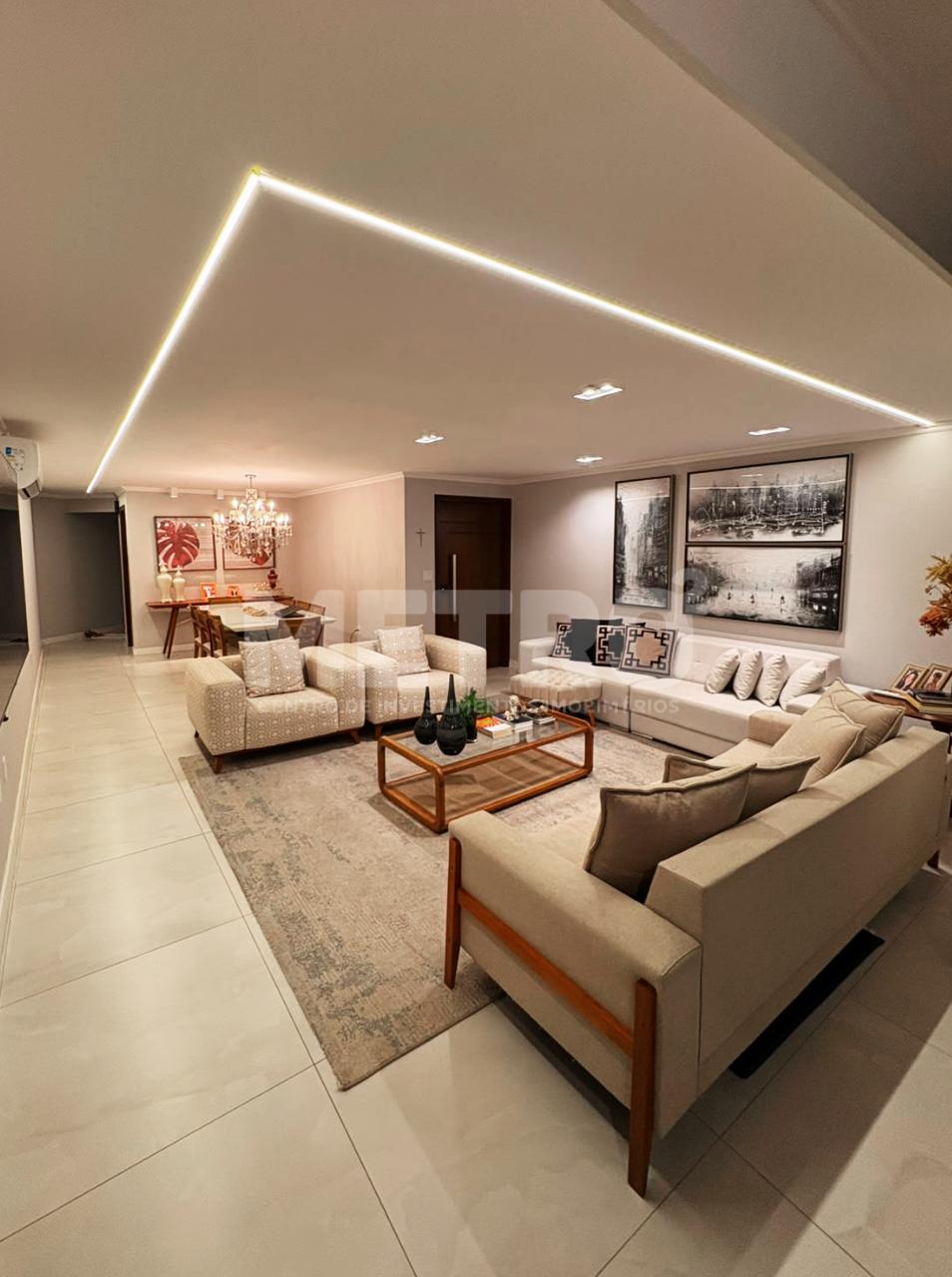 Apartamento, 3 quartos, 168 m² - Foto 1