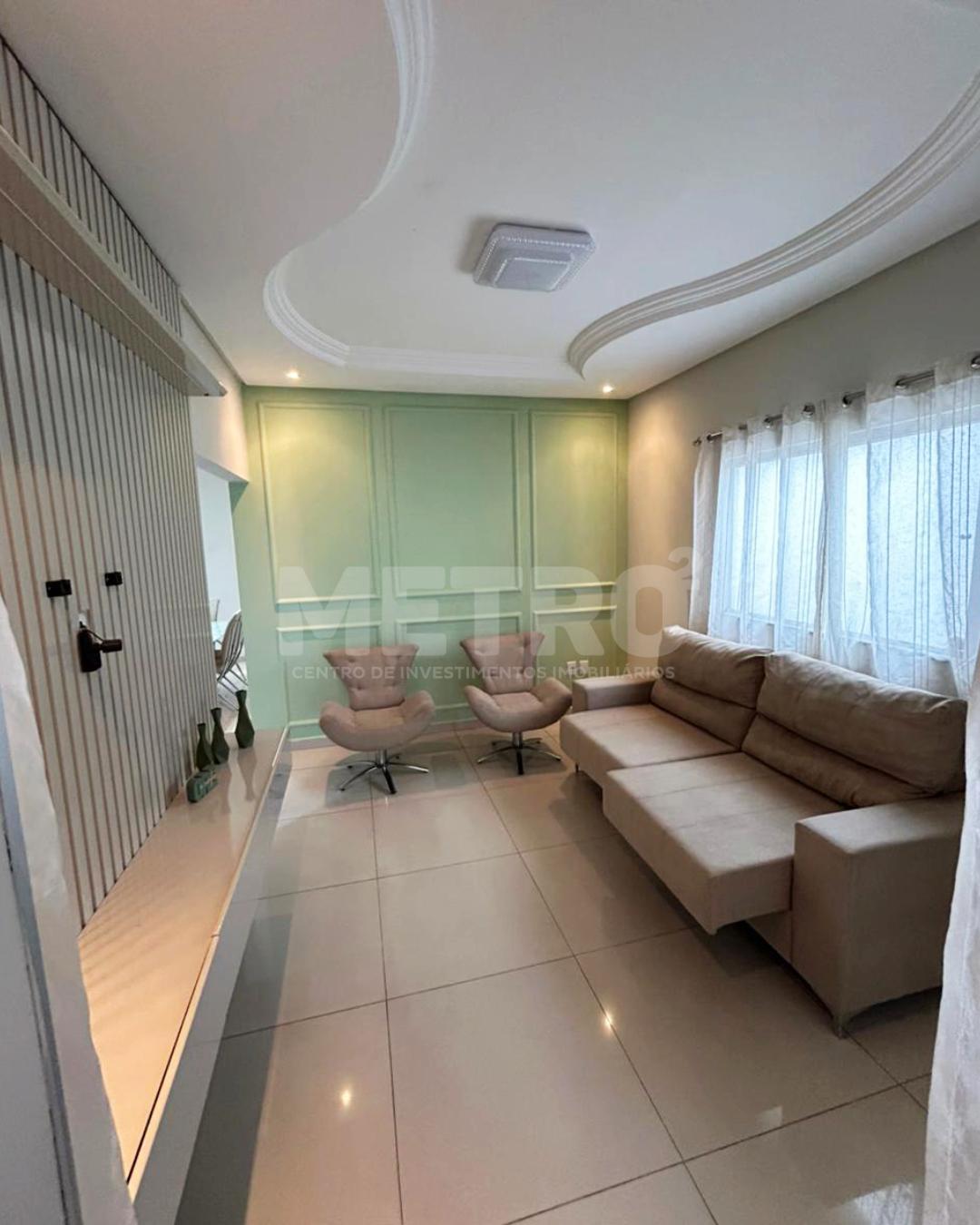 Casa, 2 quartos, 200 m² - Foto 1
