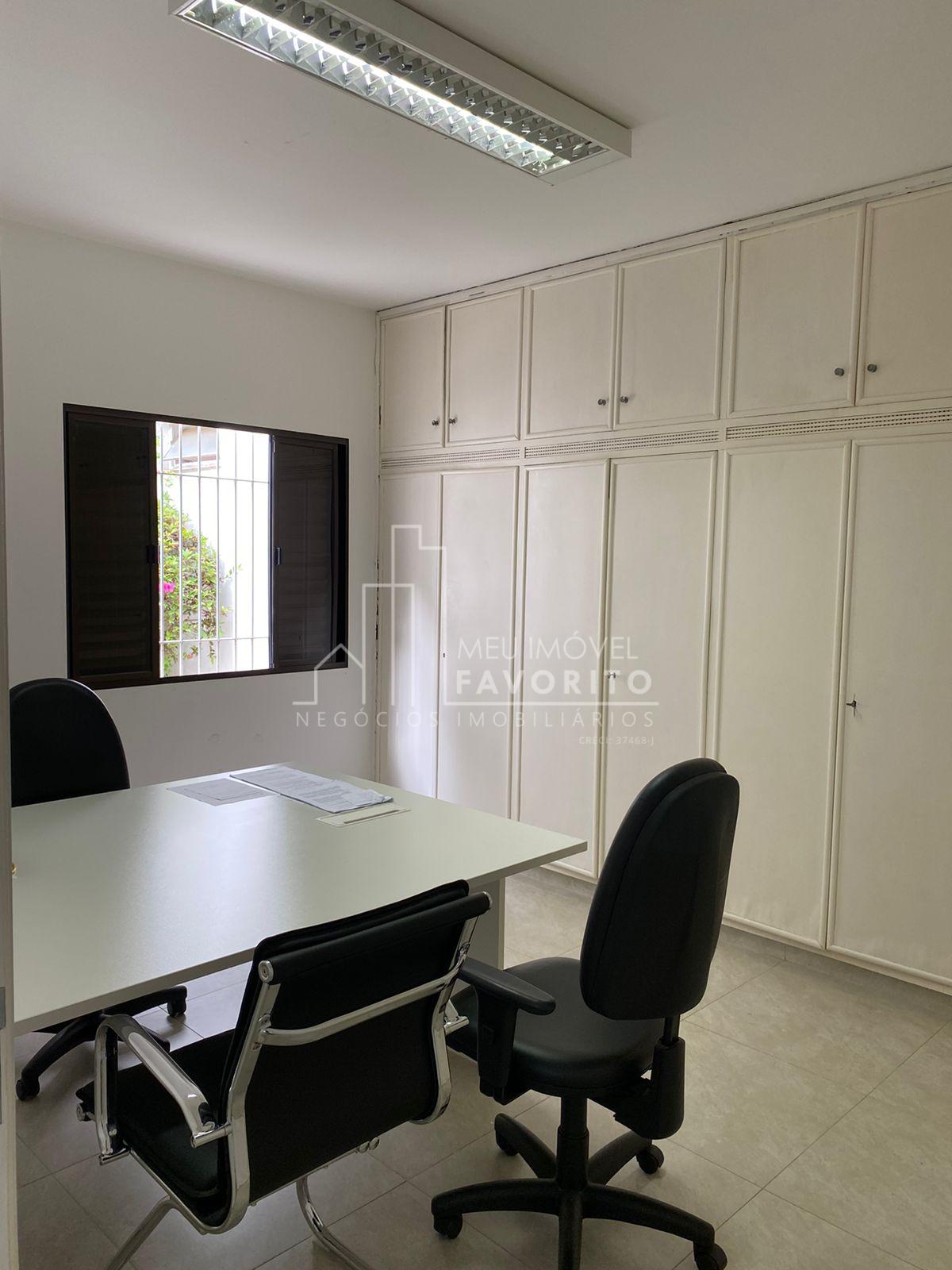 Vende-se casa comercial na Ch?cara Urbana  Jundia? R  2.000.00...