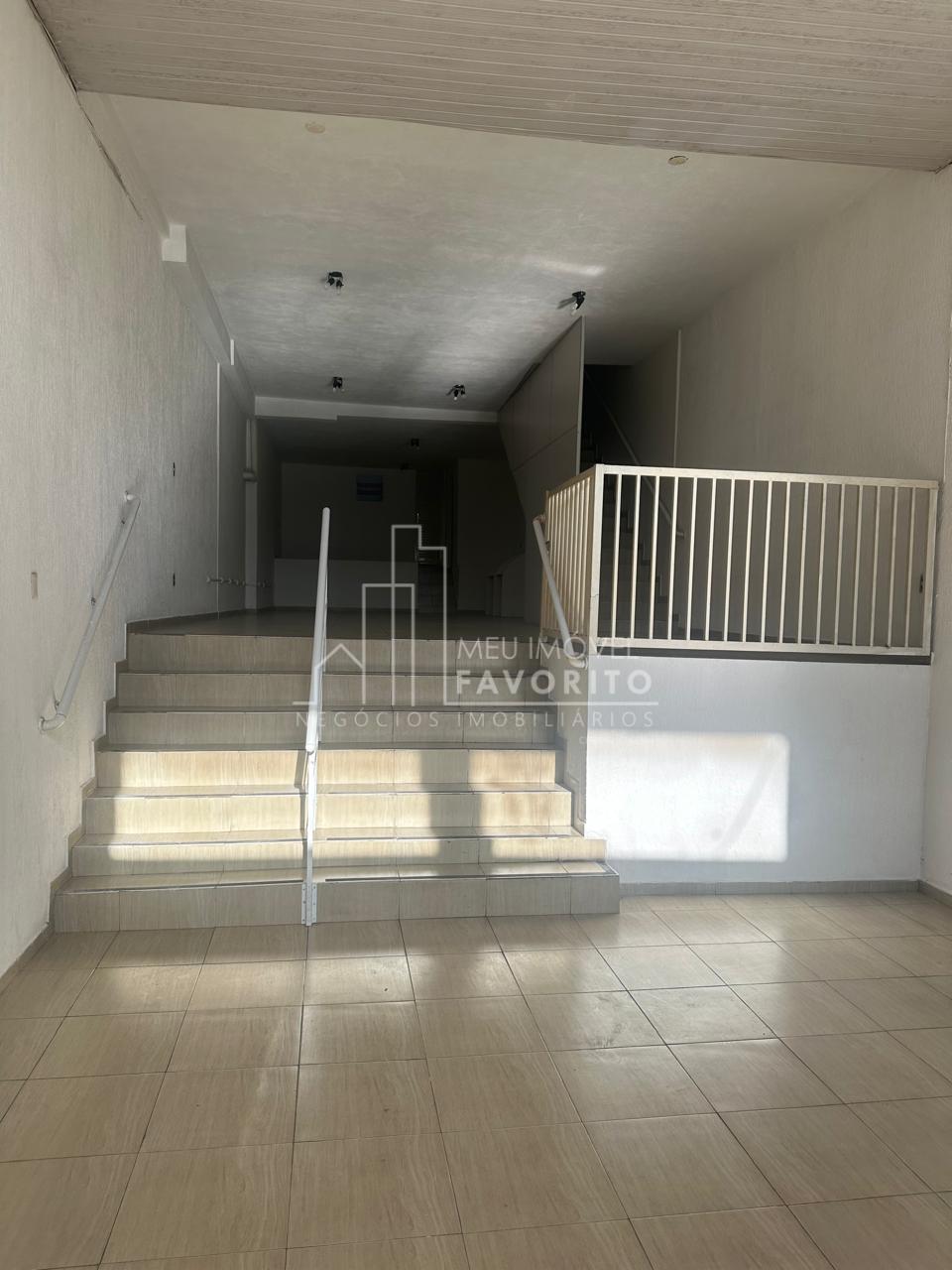 Sal?o Comercial para alugar - 200m  - Centro de Jundia? - R 4....