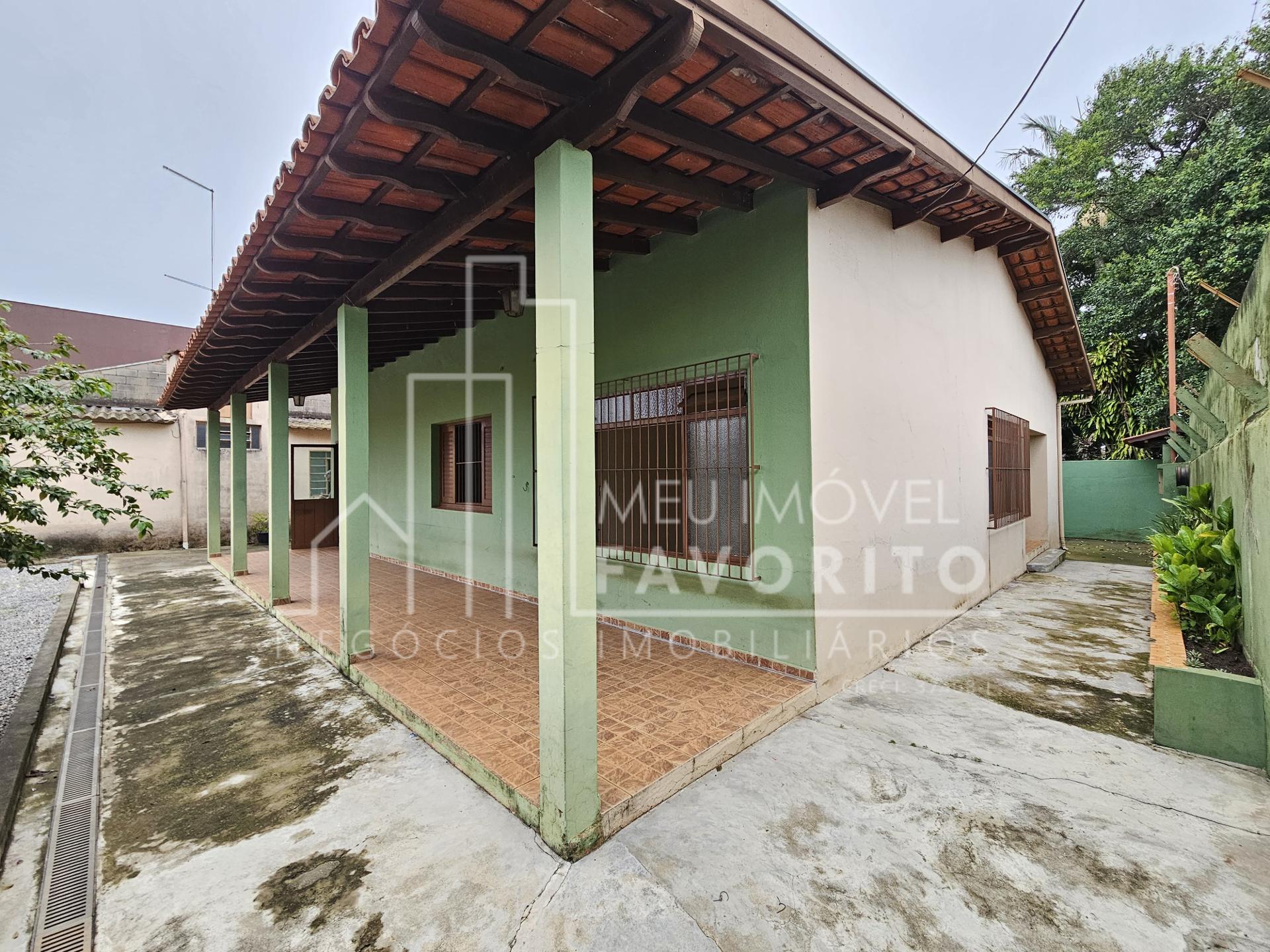 Vende se casa T?rrea, com 3 quartos, AC 297 M , no Caxambu, Ju...