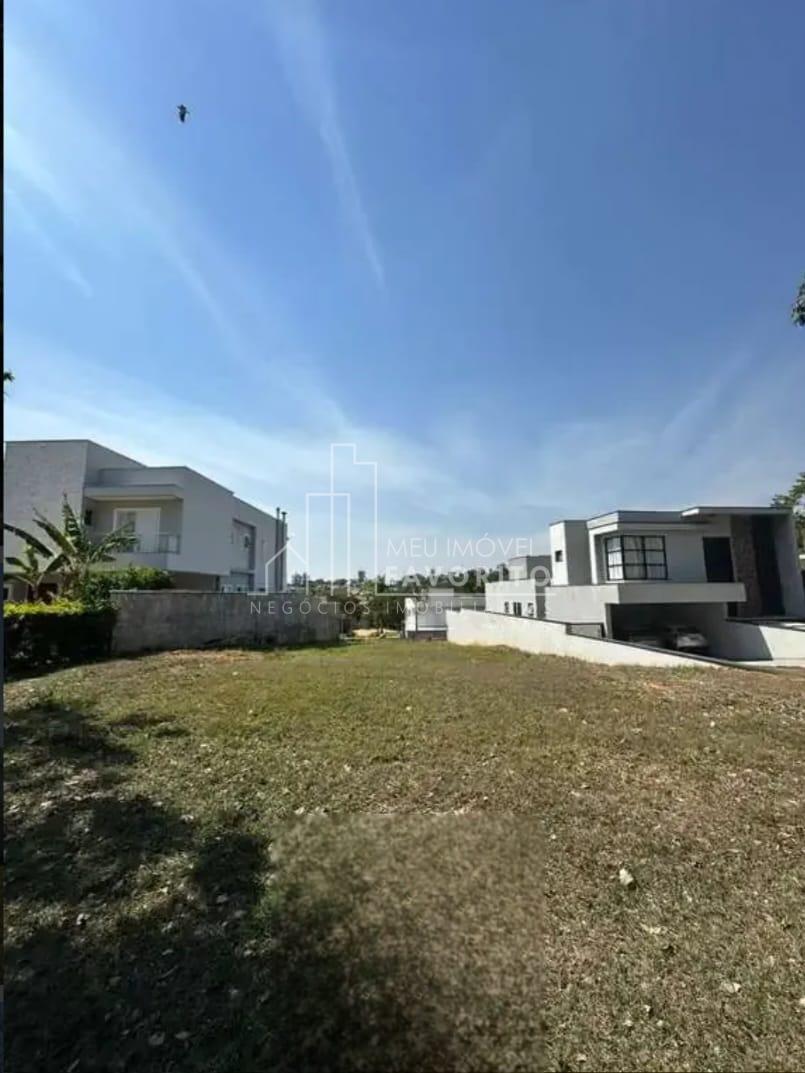 Terreno, lote à venda de 636m , no Condomínio Reserva da Serra...