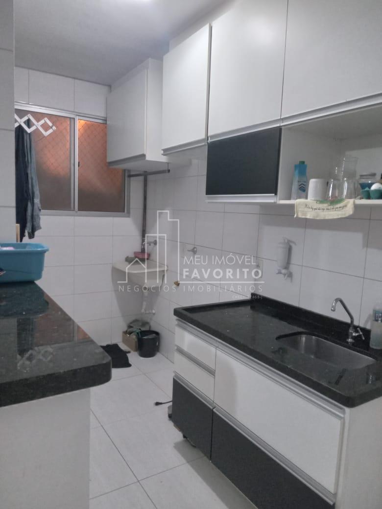 Apartamento 2 Quartos 1  Andar no Residencial Algodoeiro