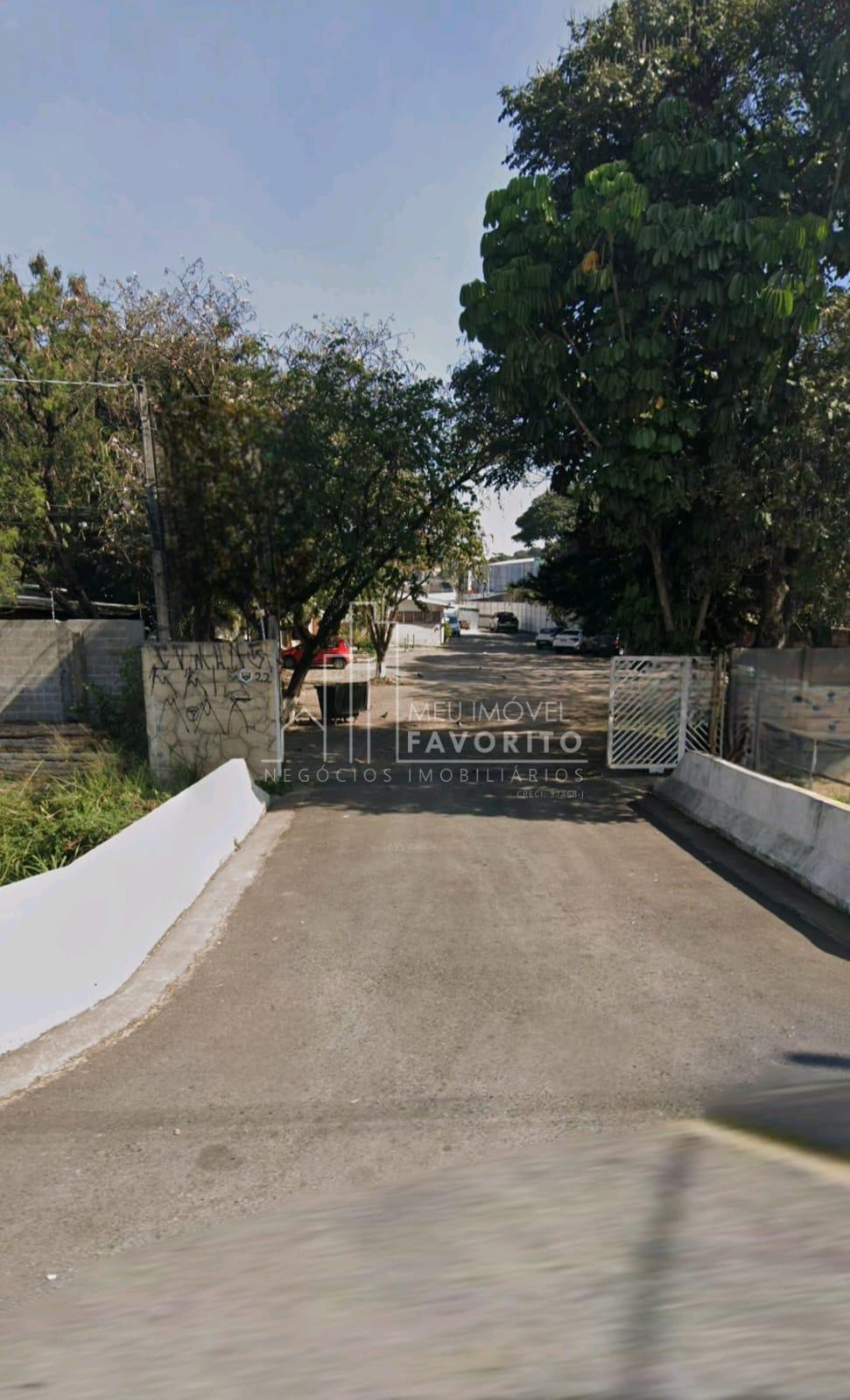 Terreno Comercial à venda no Retiro 2.100m com Construção 757m...