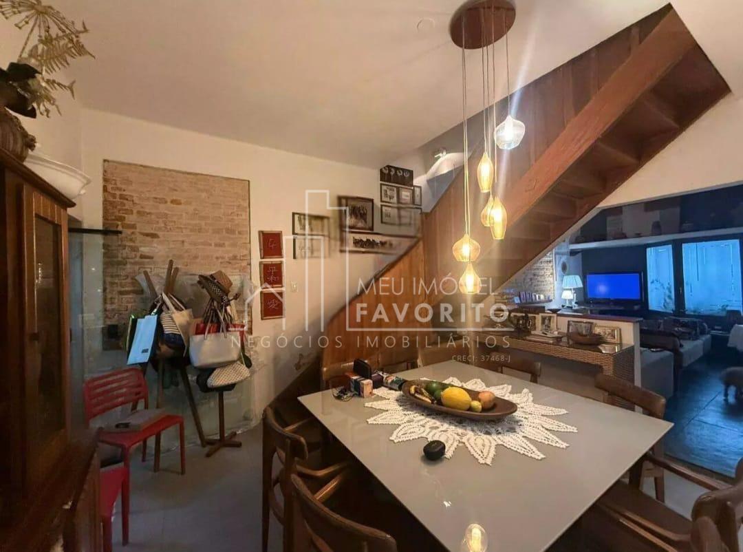 Casa à venda  com 3 quartos sendo 1 suíte, 167m, Centro de Jun...
