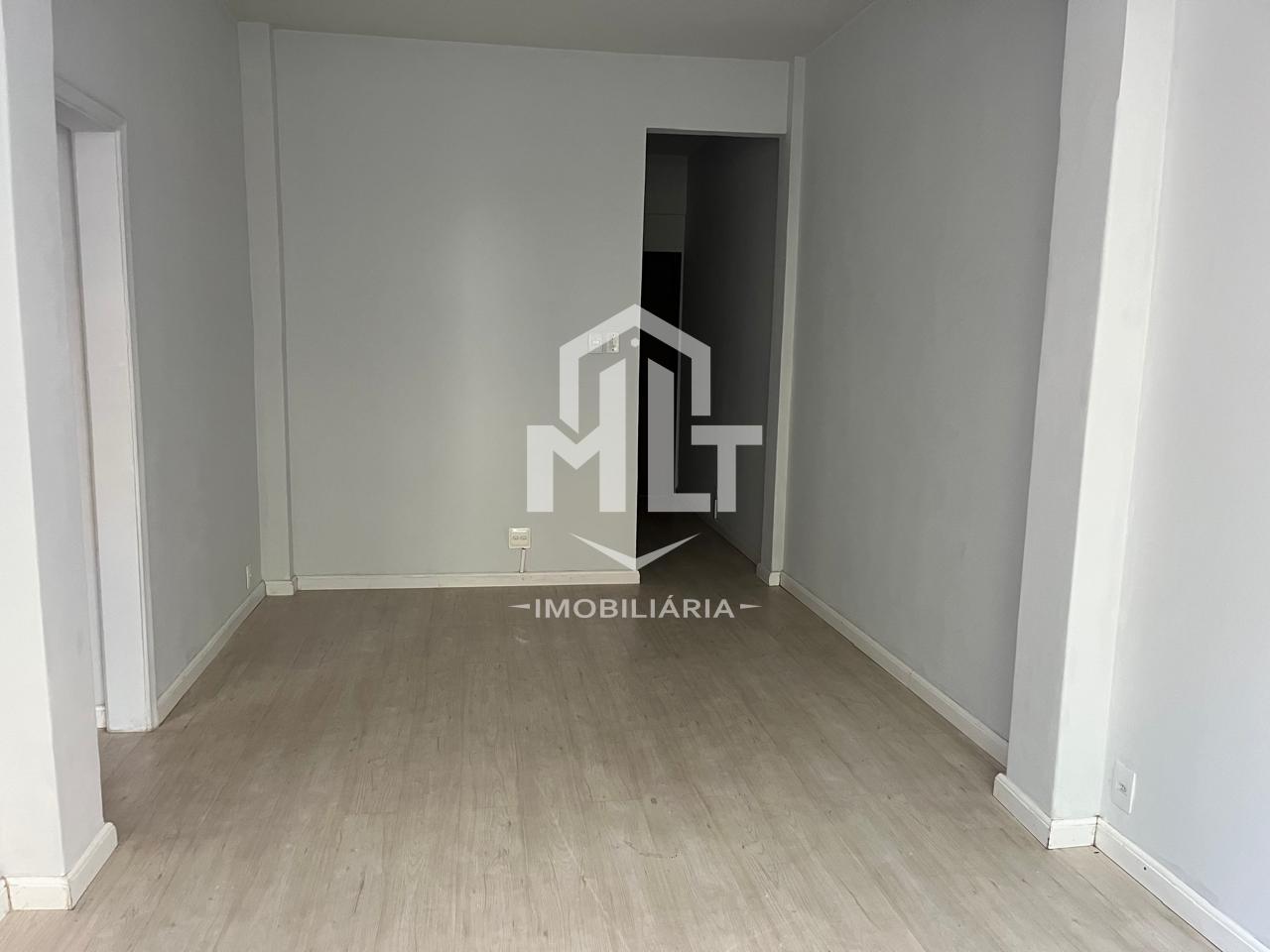 MLT vende Excelente apartamento de quarto e sala no  Rio Comprido.