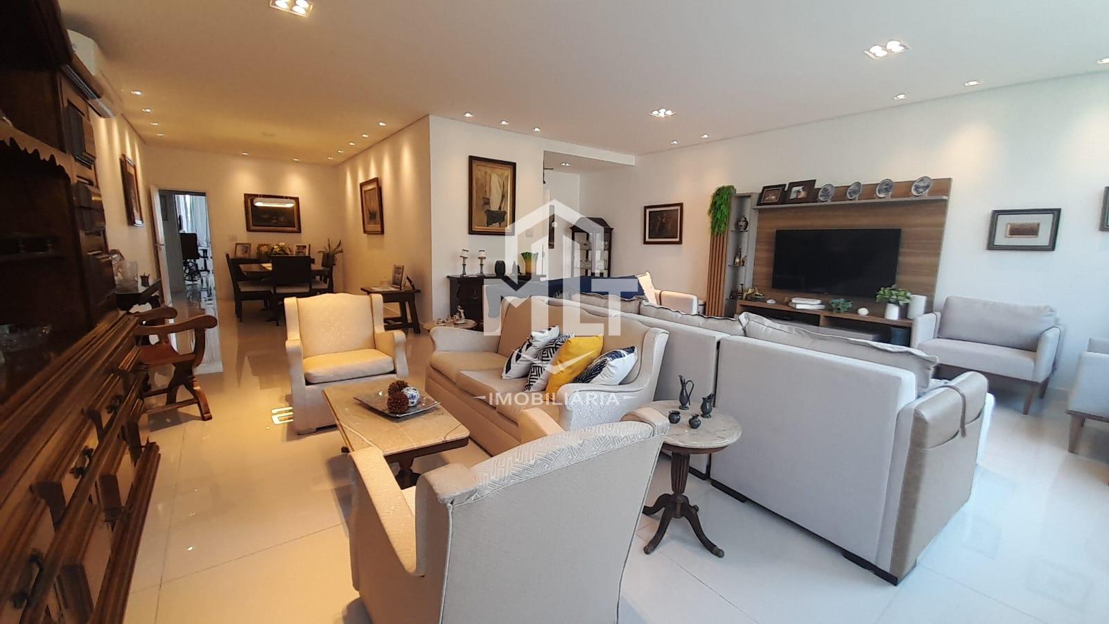 APARTAMENTO À VENDA PERTO DO SHOPPING, PRAÇA SAENS PENA E TIJUCA TÊNIS CLUBE