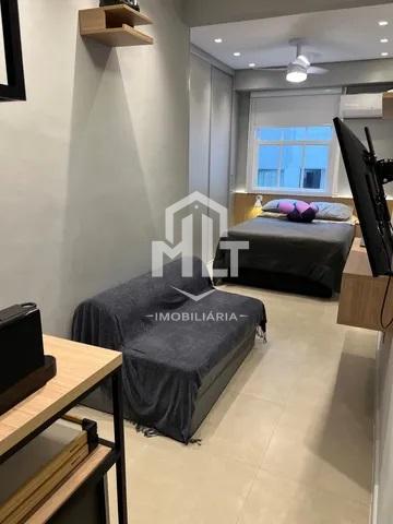 Studio em Copacabana, recém reformado, mobiliado pronto para morar.