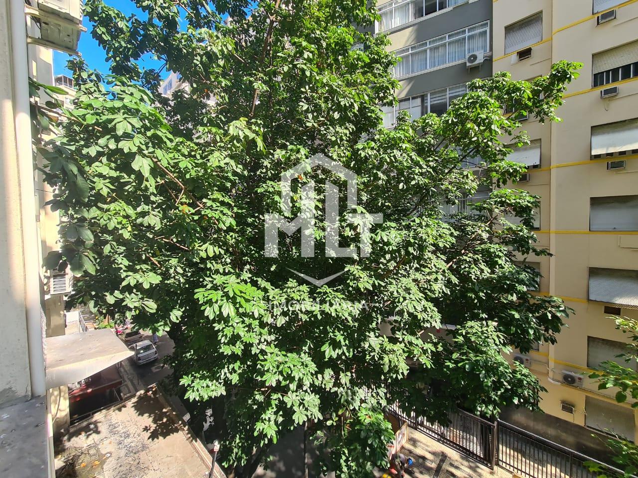 MLT Imobiliária Vende - Studio sala e quarto na Rua Domingos Ferreira.