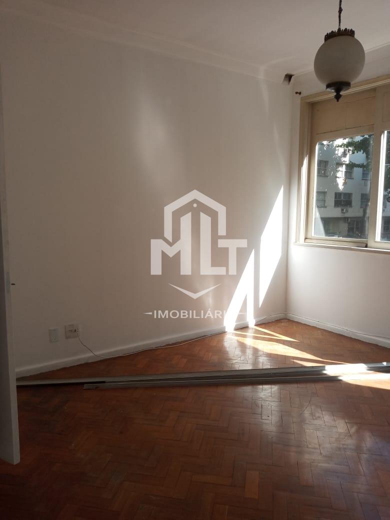 Apartamento,  2 quartos com dependência completa Copacabana, RIO DE JANEIRO - RJ