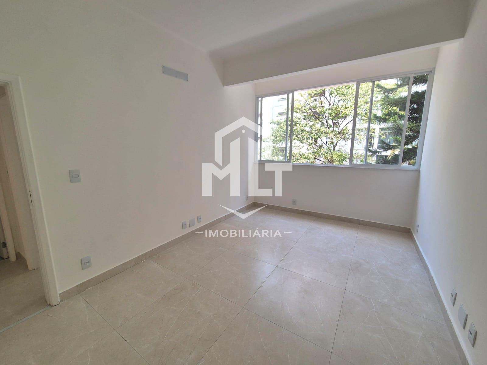 MLT Imobiliária Vende - Cód  844 - Apartamento reformado na Rua Marquê de Abrantes  Flamengo 