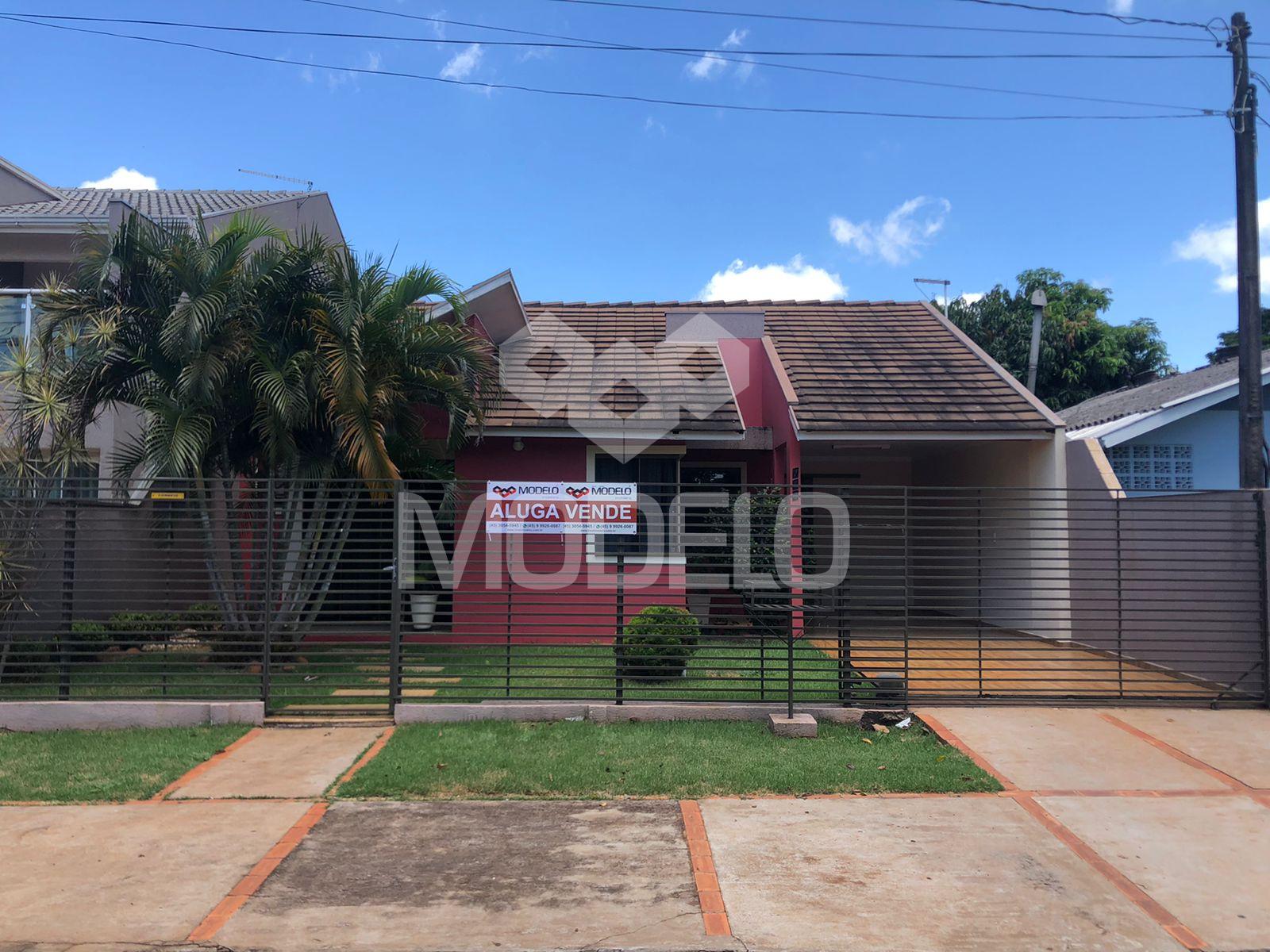 CASA COM 90M²| TERRENO COM 330M² JD GISELA TOLEDO PR