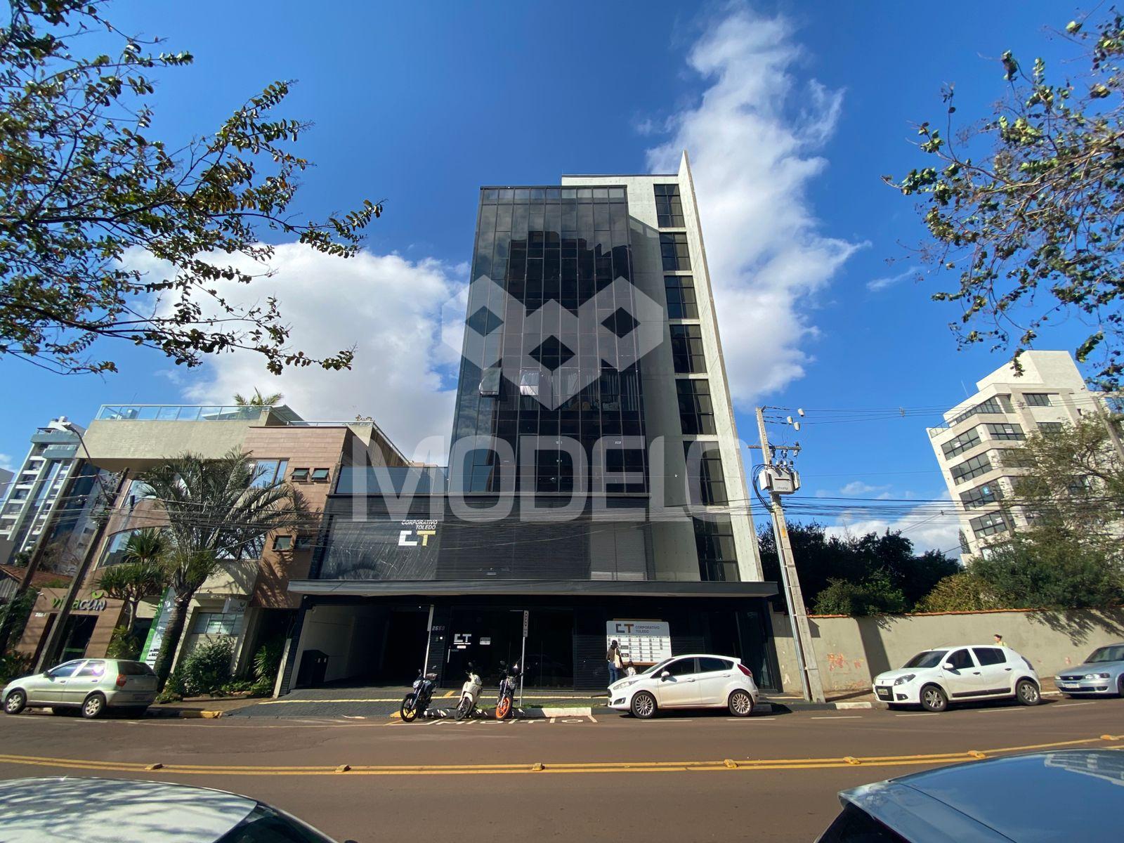 SALA COMERCIAL ? venda COM 53,58M  NO CENTRO