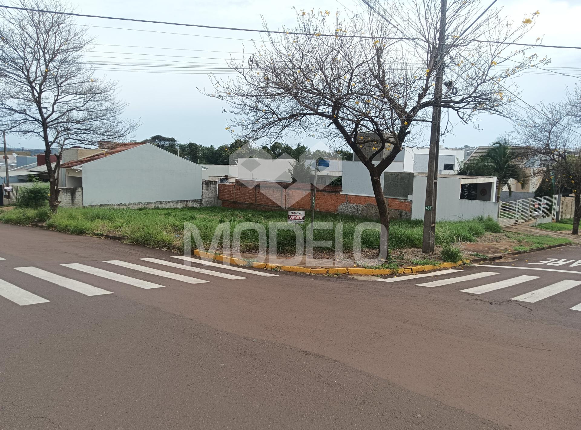 TERRENO NO JD PANCERA COM 464,88M2 - TOLEDO - PR