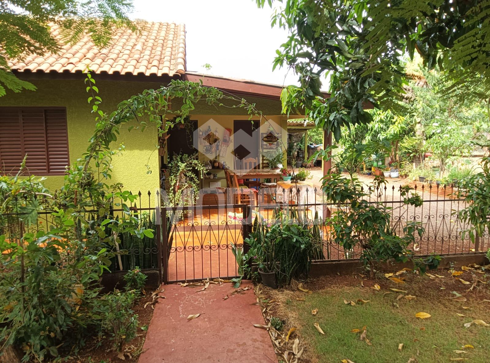 CASA ? venda COM 144,00M  E TERRENO COM 800,00M  EM VILA NOVA