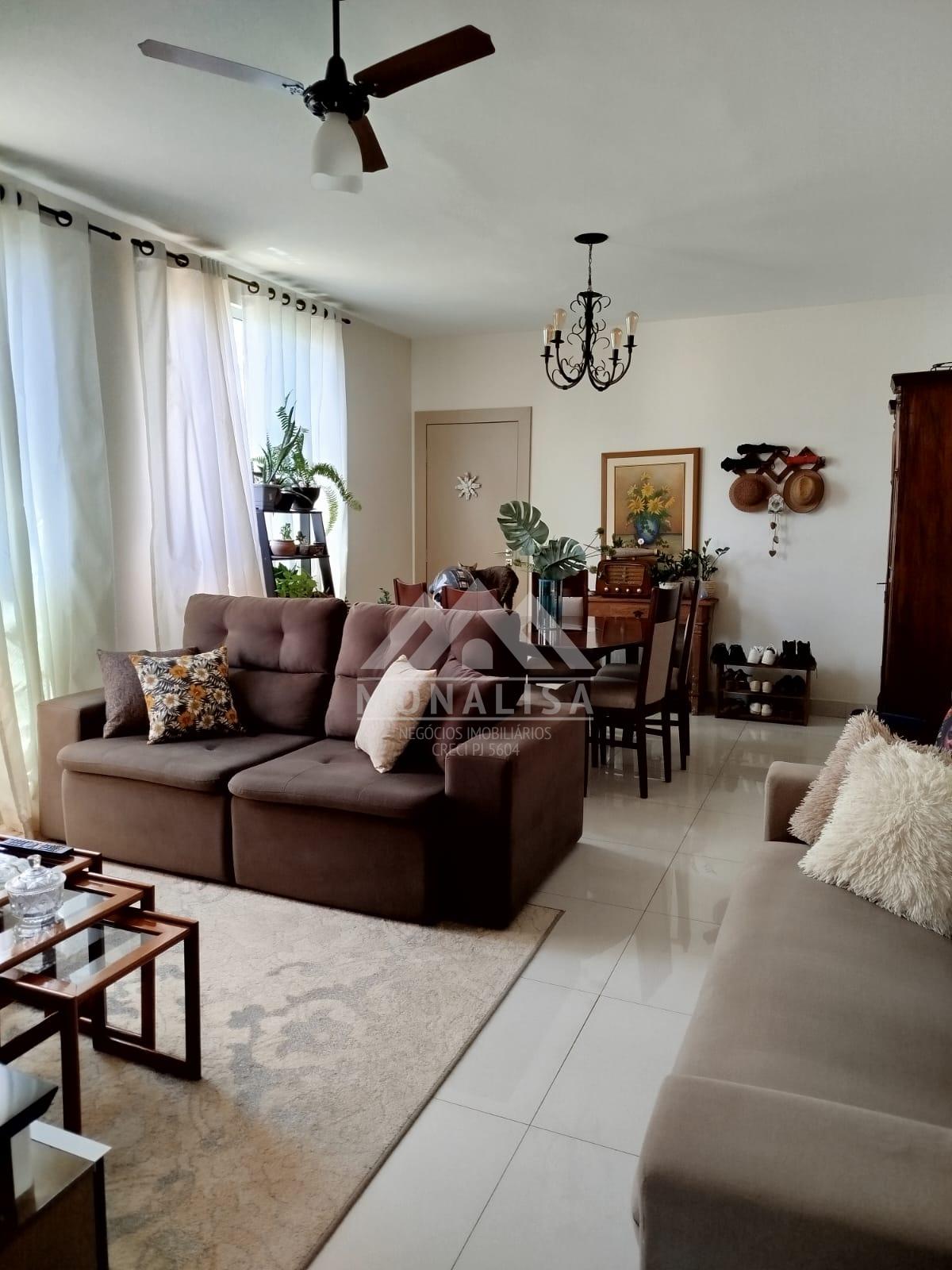 Apartamento com 3 dormitórios à venda, MONTES CLAROS - MG