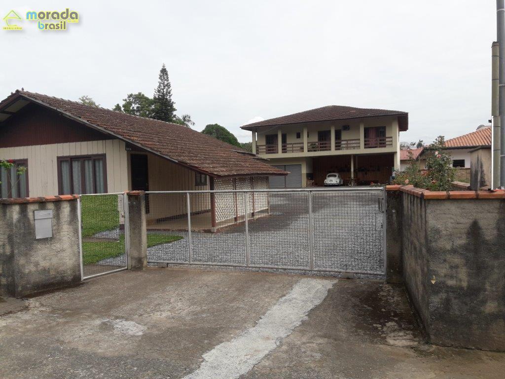 CASA BAIRRO JARAGUA ESQUERDO