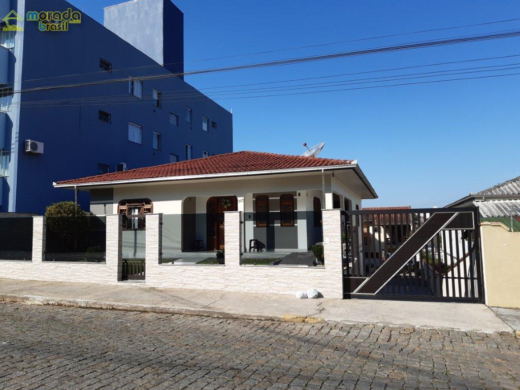 CASA BAIRRO AGUA VERDE