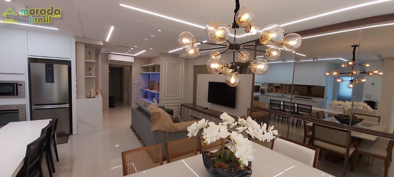 Apartamento à venda - Bairro Centro - Balneário Camboriú.