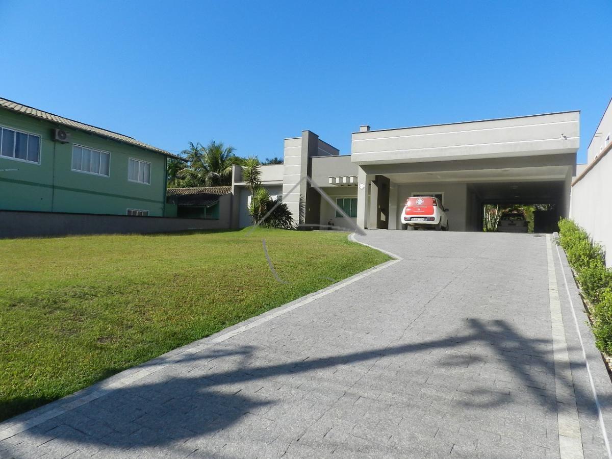 Casa Alto Padrão em Guaramirim
