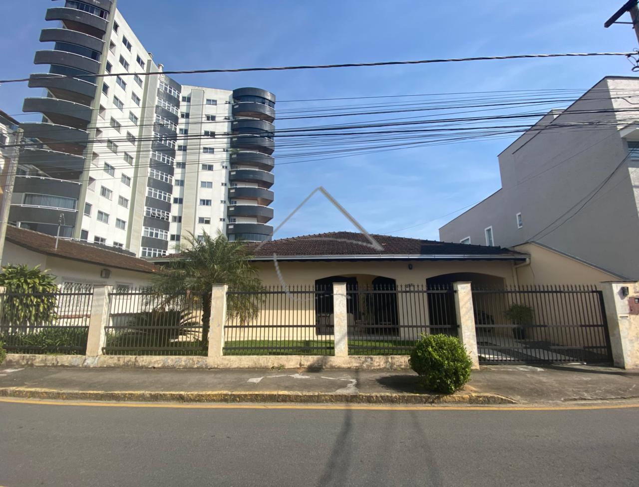 Casa com excelente localização, CENTRO, JARAGUA DO SUL - SC