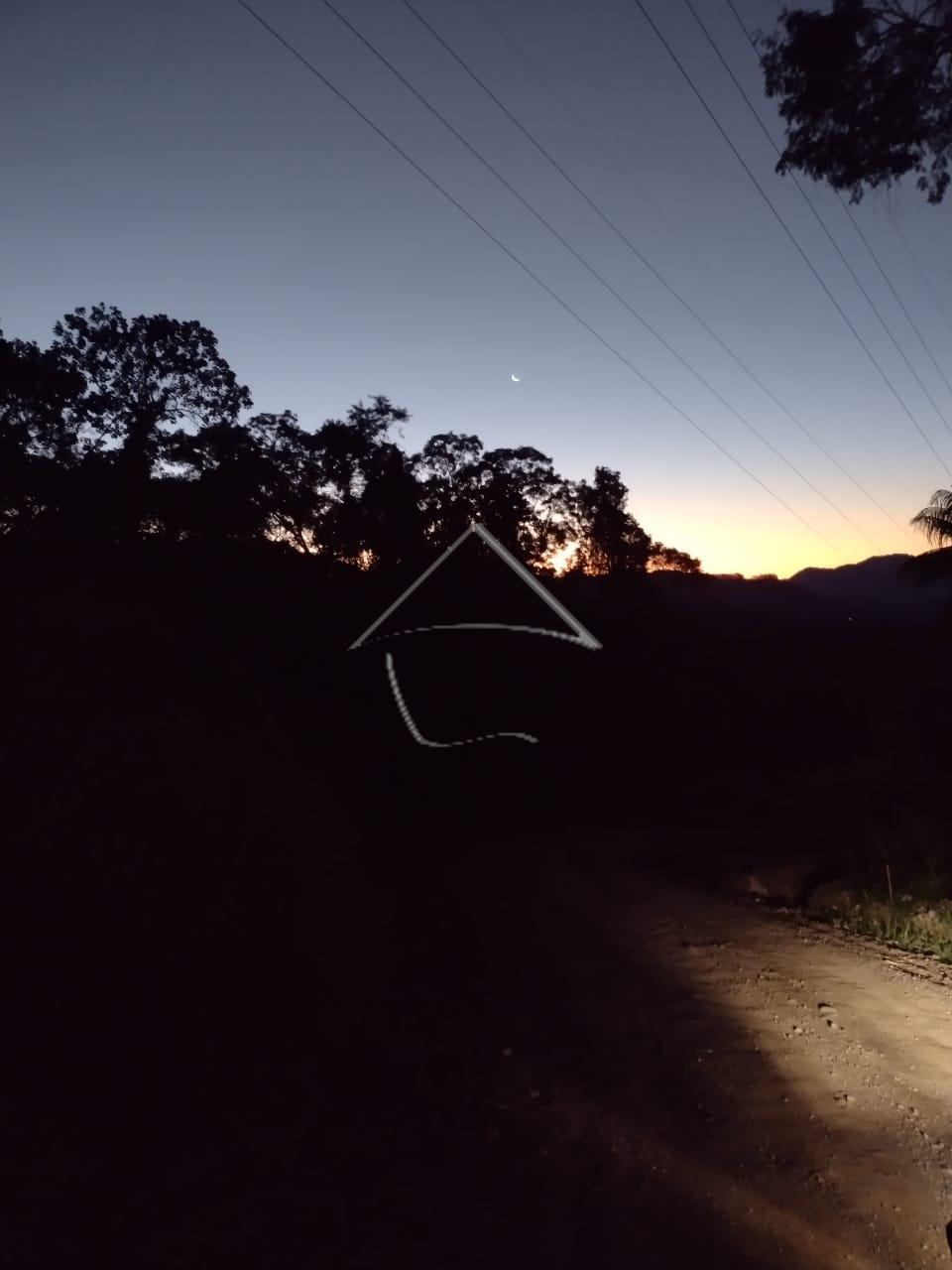 Vende-se Área com Aptidão p  Moradia ou Lazer,RIO CERRO II, JA...