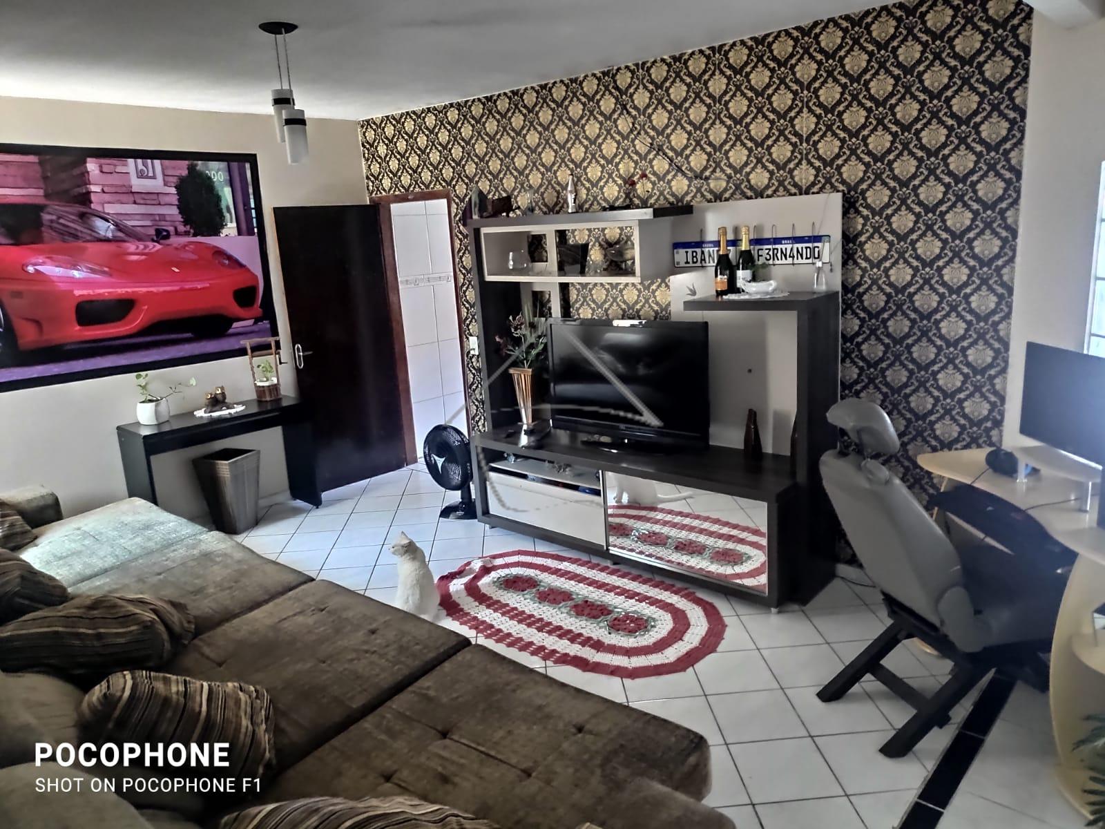 2 casa no mesmo terreno a venda no JARAGUÁ 99 em JARAGUA DO SU...