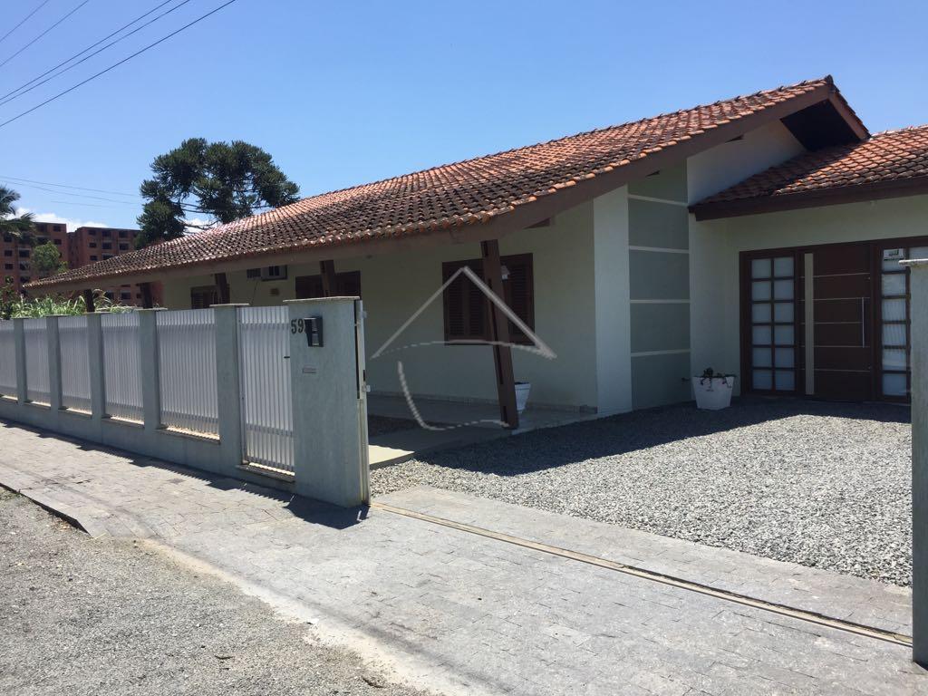 CASA NO RAU - ACEITA 50% EM IMÓVEIS