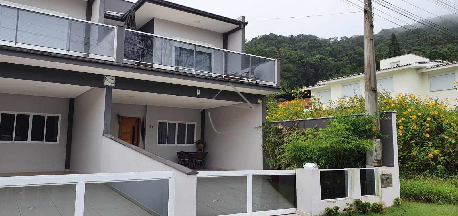 Geminado com Suíte + 2 quartos, Sala de estar, jantar e cozinh...