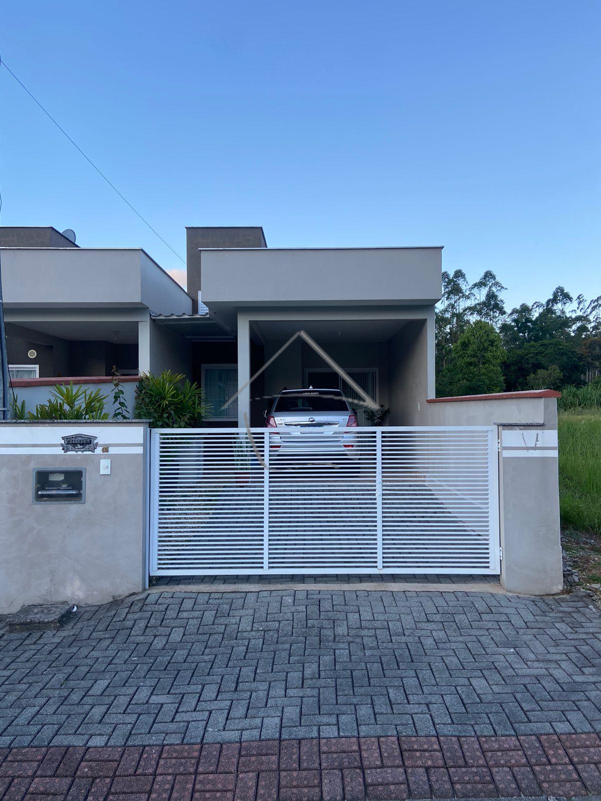 Geminado semi mobiliado com 2 quartos à venda - Jaragua 99 - J...