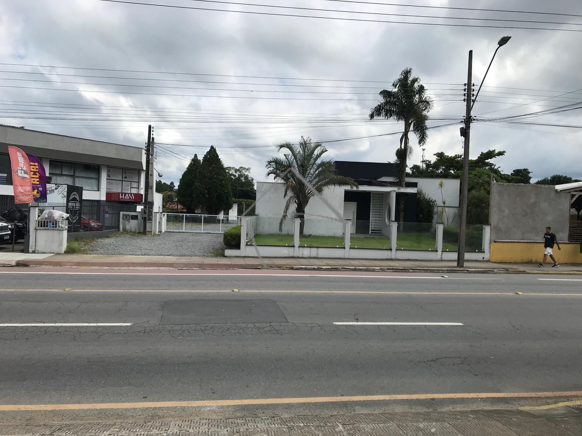 IMÓVEL COMERCIAL EM EXCELENTE LOCALIZAÇÃO