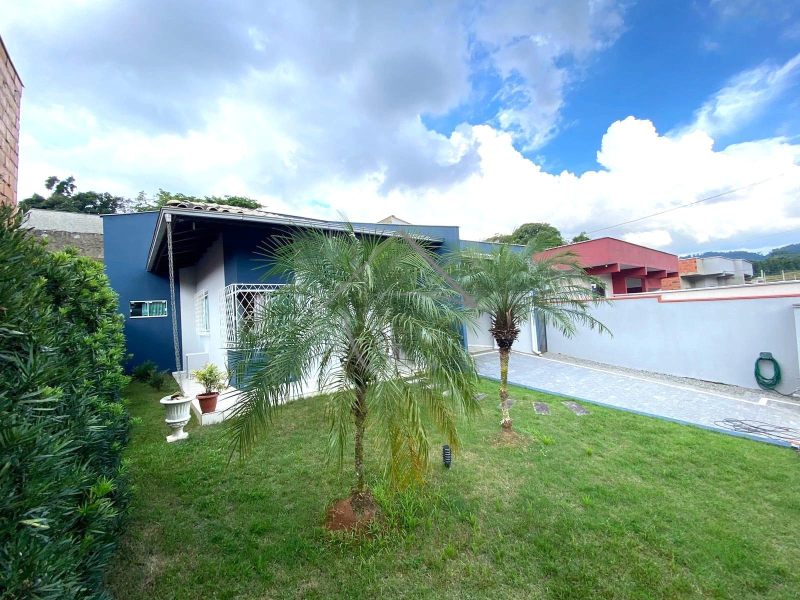 Casa à Venda - Bairro Três Rios Do Sul - Jaraguá Do Sul - SC
