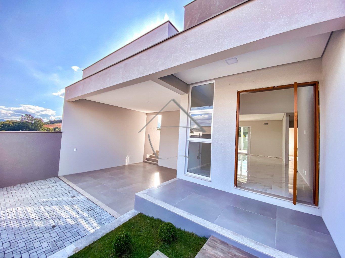 Casa Nova com 2 suíte e 1 dormitório. Aceita imóvel