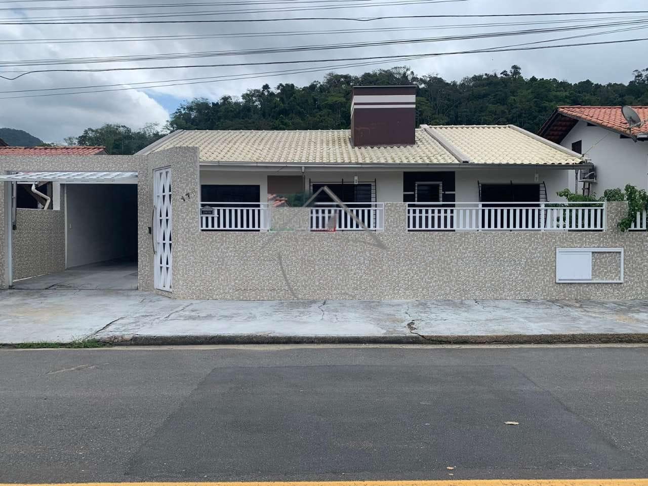 Casa com 3 dormitórios à venda, JARAGUÁ 99, JARAGUA DO SUL - SC