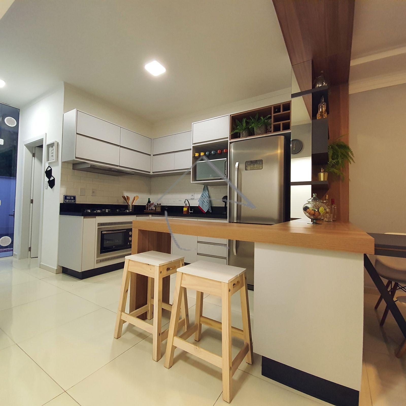 APARTAMENTO MOBILIADO NA ILHA DA FIGUEIRA
