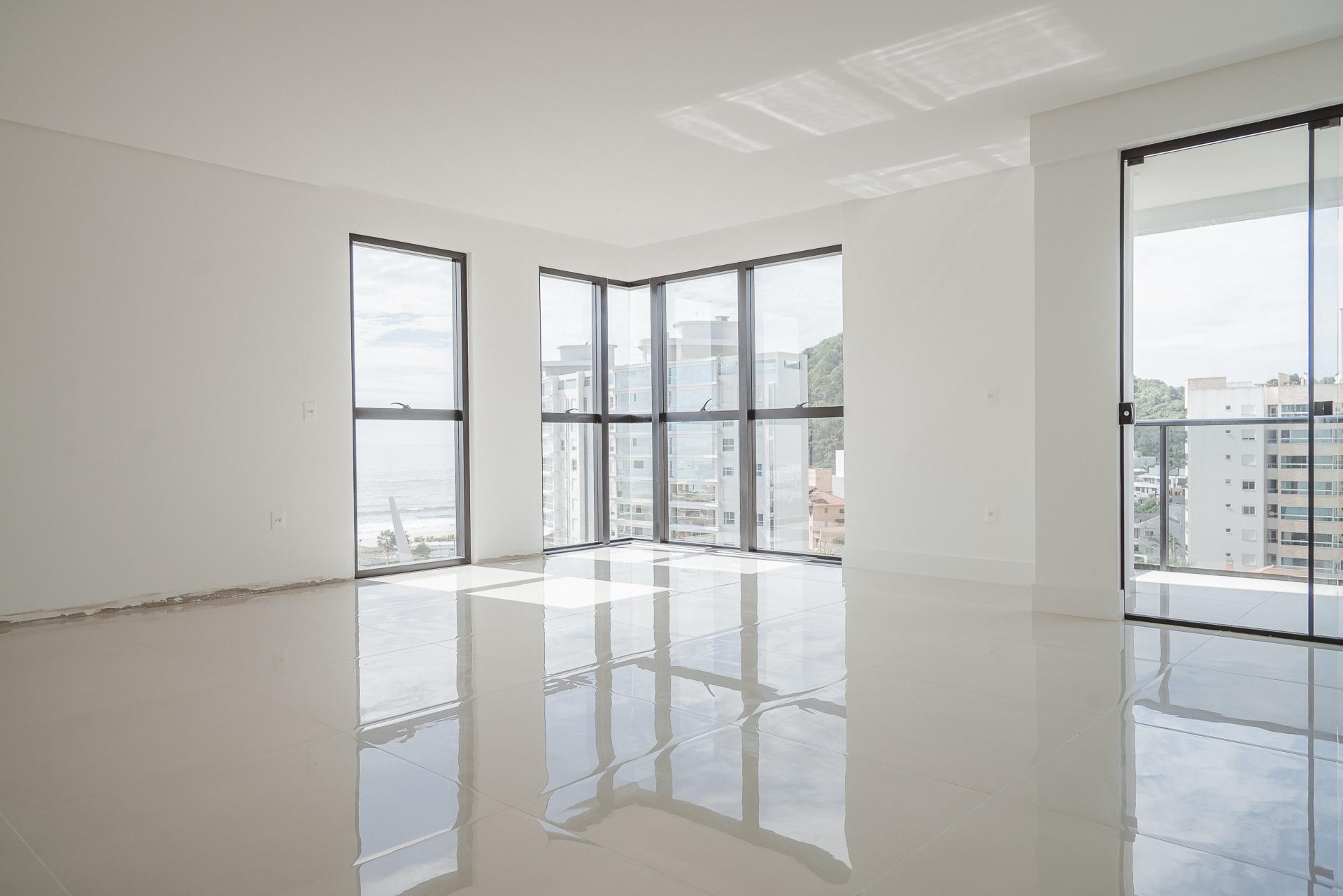 Apartamento à Venda - Localizado em Praia Brava - Itajaí - SC.
