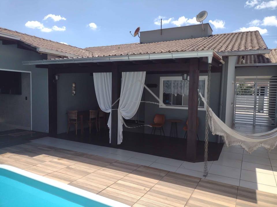 Casa com área de festas completa à venda, NEREU RAMOS, JARAGUA...