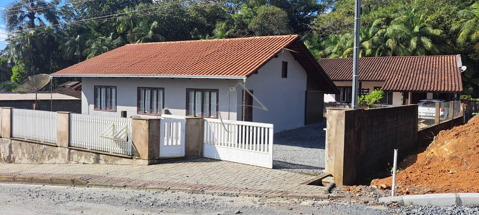 Terreno com 02 Casas de Alvenaria à Venda, ILHA DA FIGUEIRA, J...