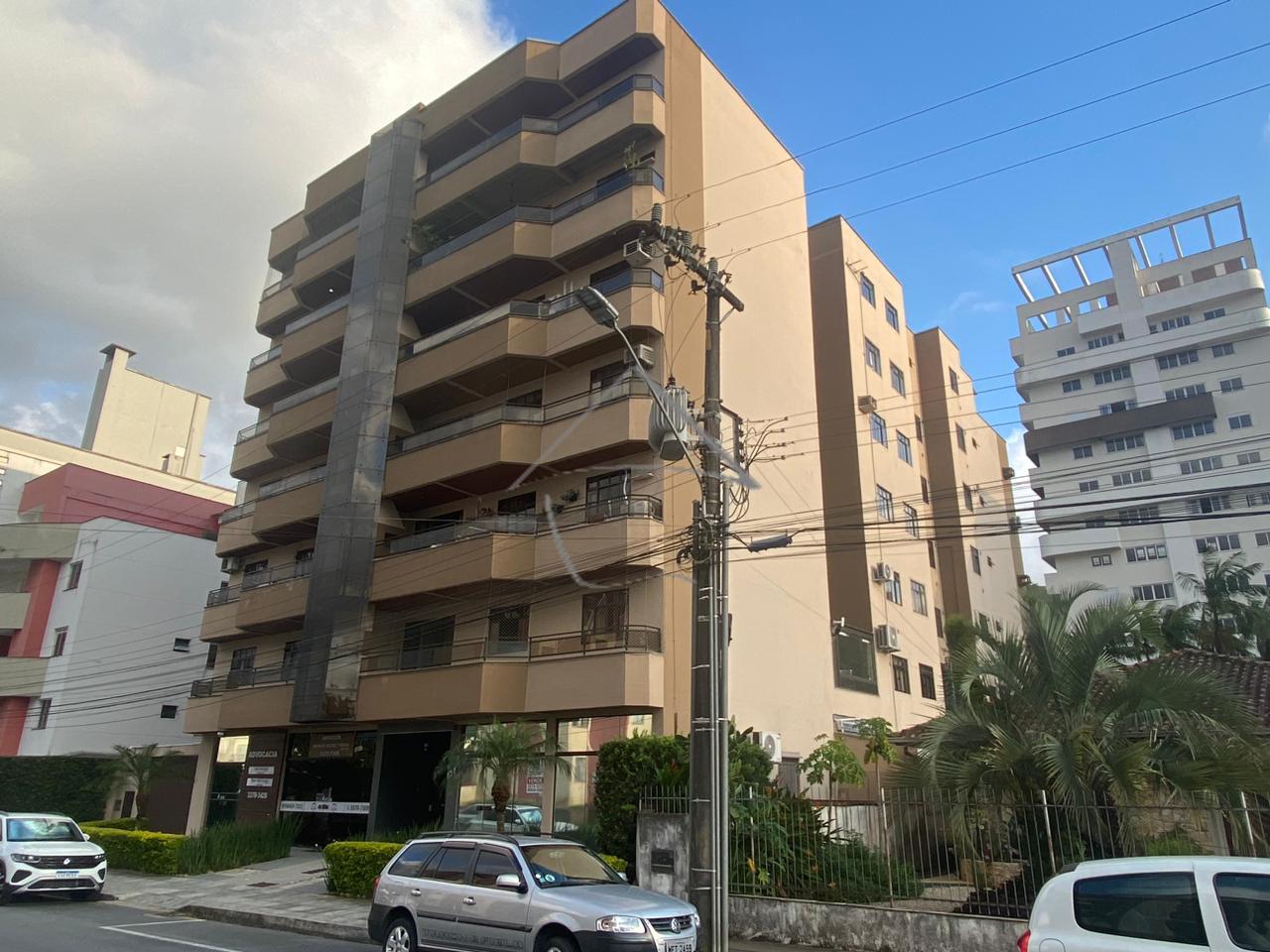 Cobertura à Venda - Bairro Vila Nova - Jaraguá do Sul - SC.