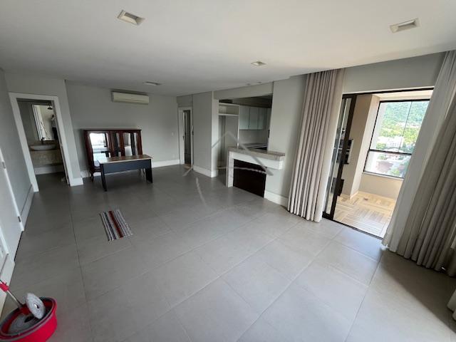 Apartamento à venda - Bairro Centro - Jaraguá do Sul - SC.