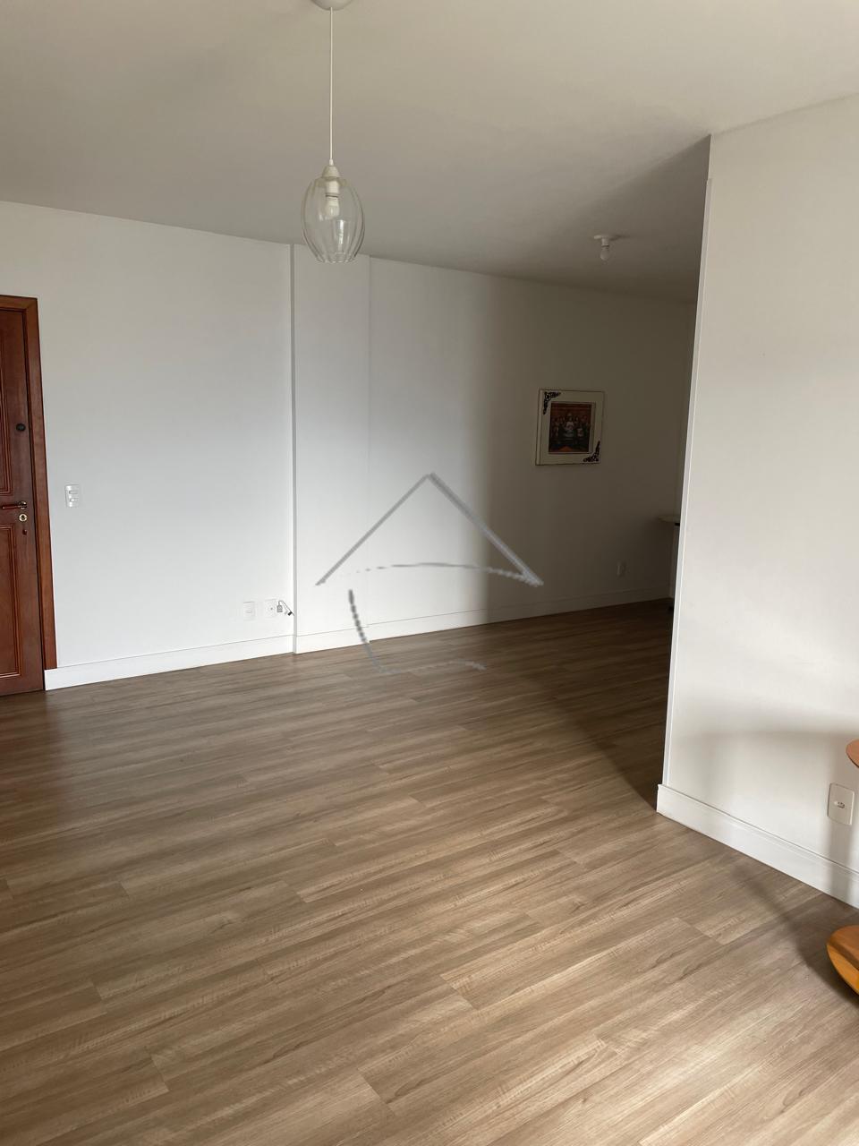 APARTAMENTO SEMI MOBILIADO COM ELETRODOMÉSTIOS NO CENTRO