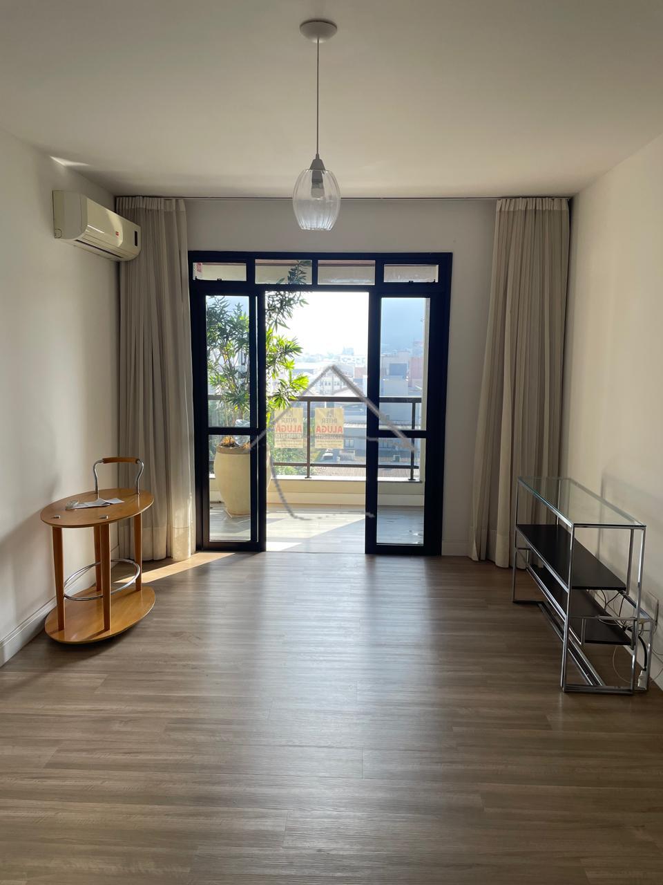 APARTAMENTO SEMI MOBILIADO COM ELETRODOMÉSTIOS NO CENTRO