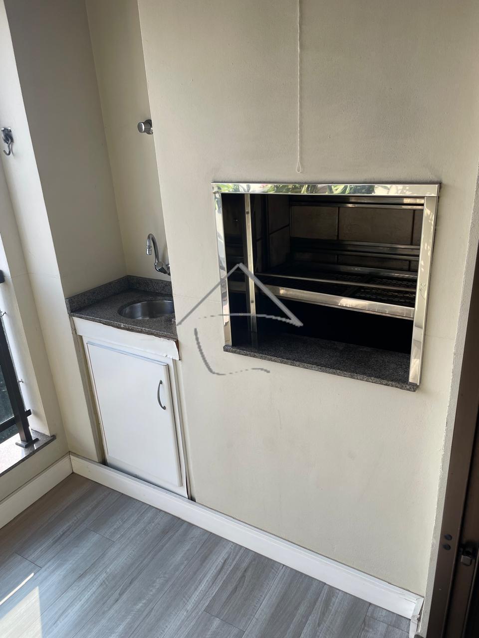 APARTAMENTO SEMI MOBILIADO COM ELETRODOMÉSTIOS NO CENTRO