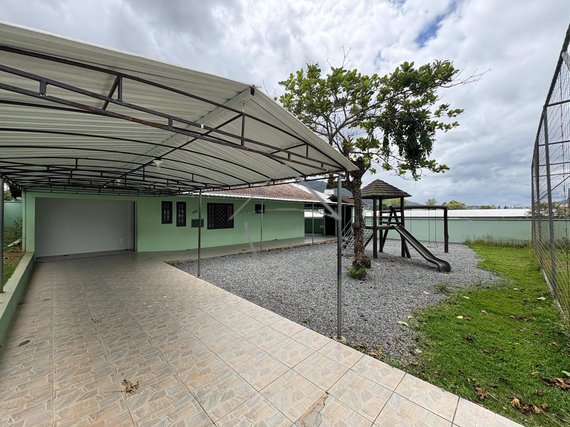 Casa com 4 dormitórios para locação, RAU, JARAGUA DO SUL - SC