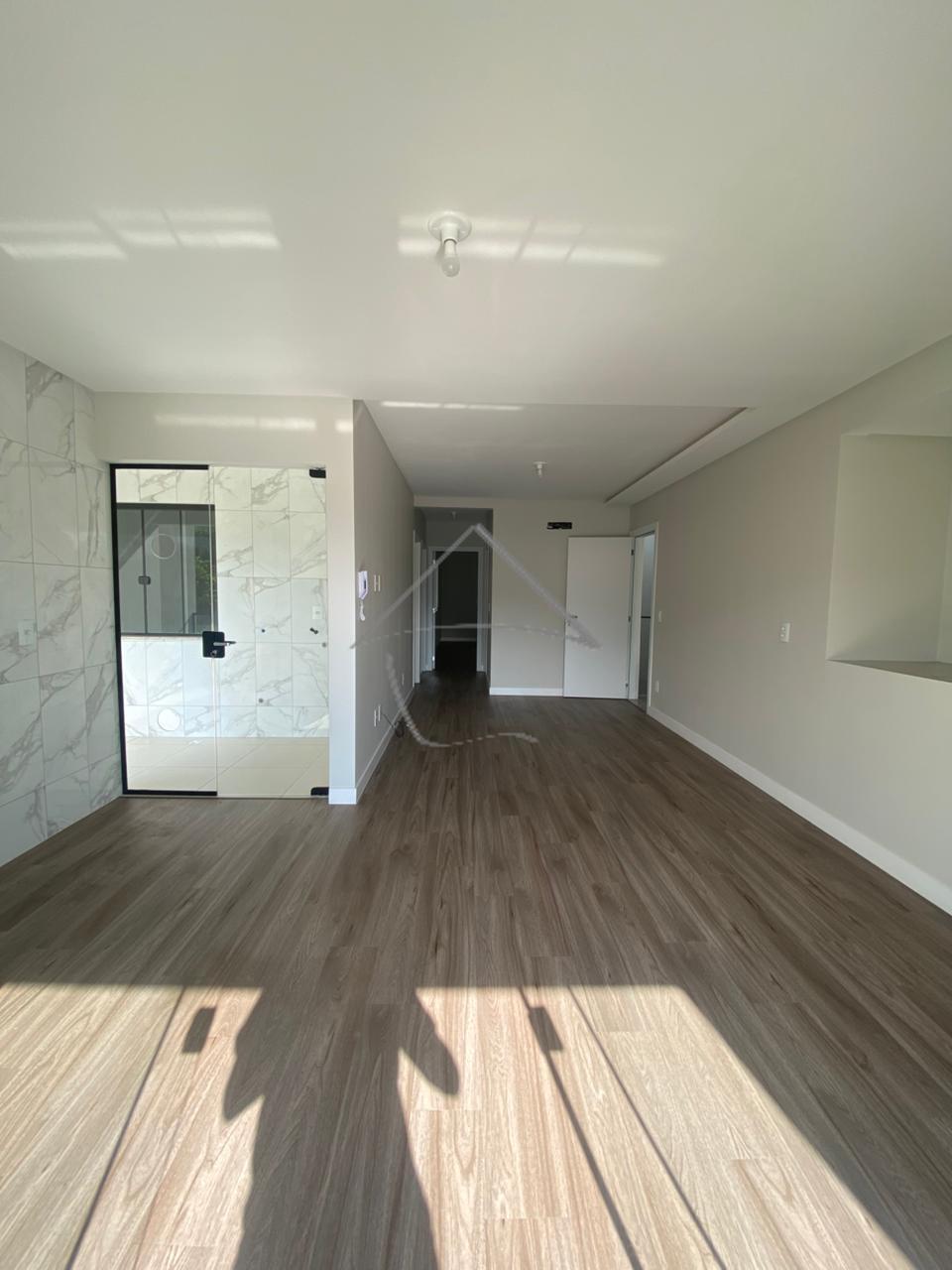 Apartamento com três dorm sendo uma suíte à venda, BARRA DO RI...