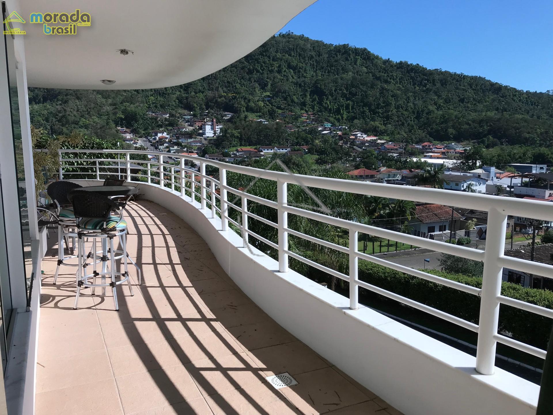 CASA BAIRRO JARAGUA ESQUERDO