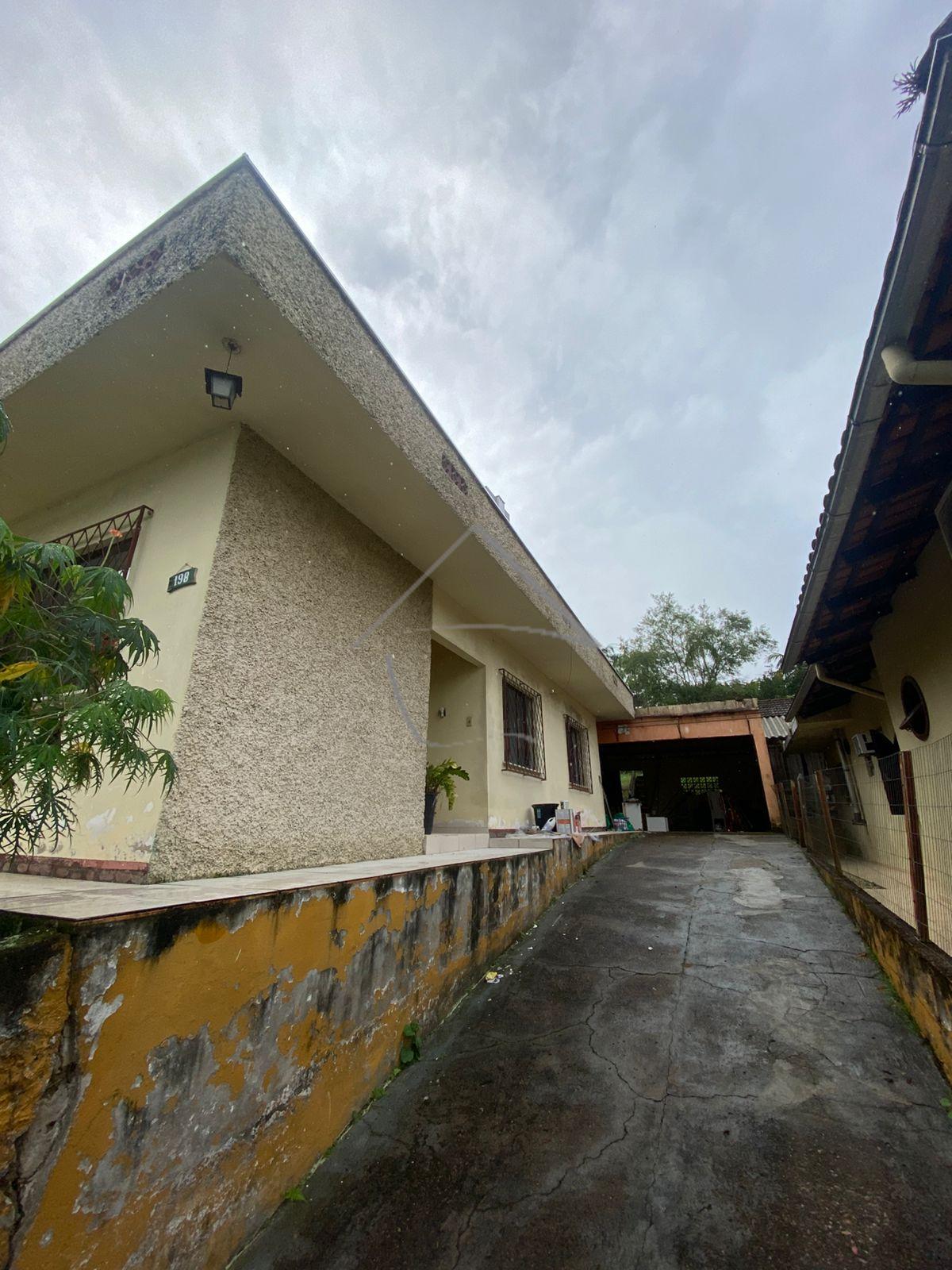 Casa com 3 dormitórios para locação, CENTRO, JARAGUA DO SUL - SC