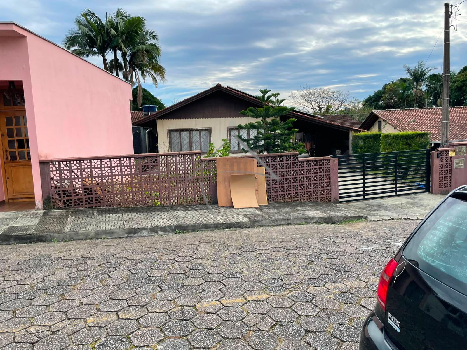 Casa com 2 dormitórios à venda,636.00 m², JARAGUA DO SUL - SC