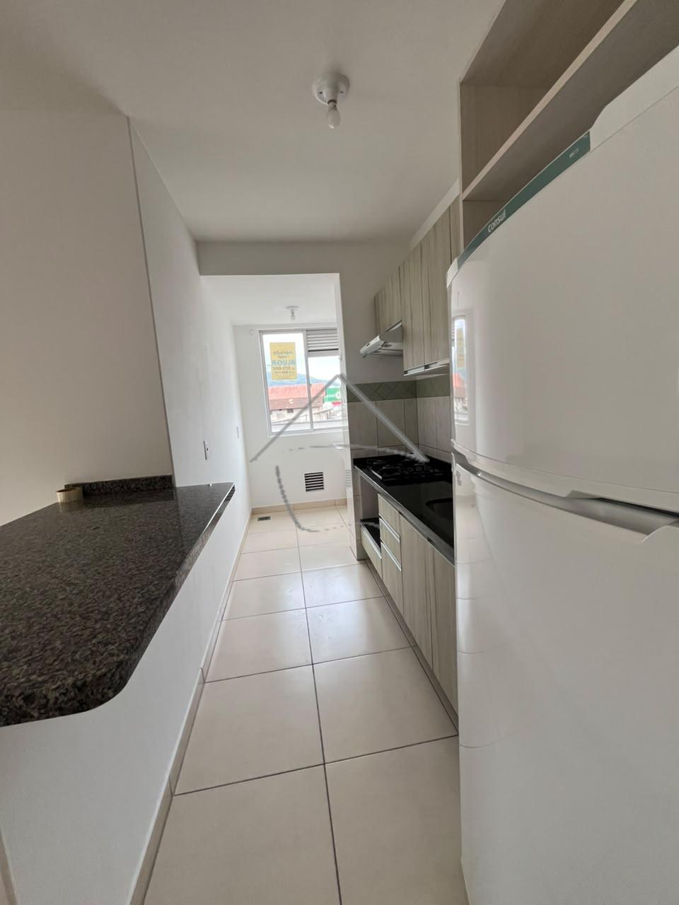Apartamento no Centro disponível para locação.